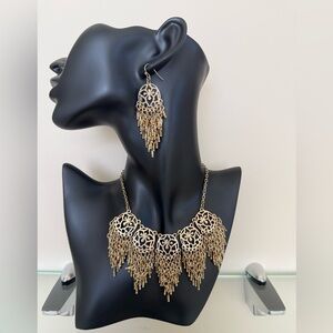 Elegant Gold Chandelier Necklace and Earring Set